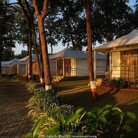 White Feather Resort Kauncha Silvassa Eksteriør bilde