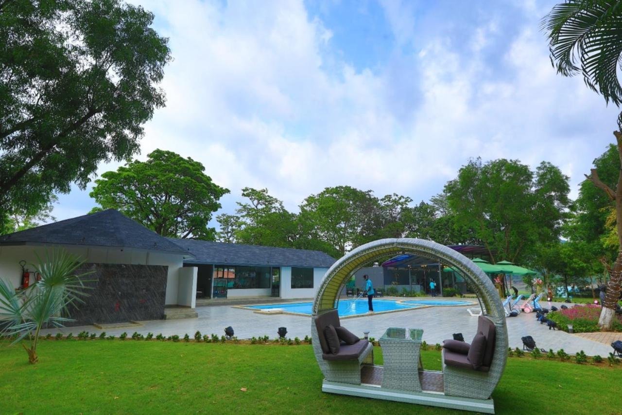 White Feather Resort Kauncha Silvassa Eksteriør bilde