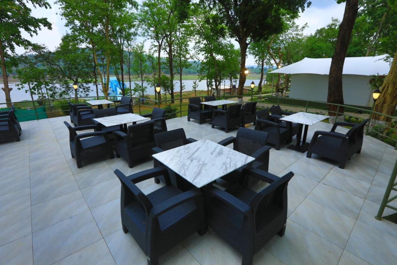 White Feather Resort Kauncha Silvassa Eksteriør bilde