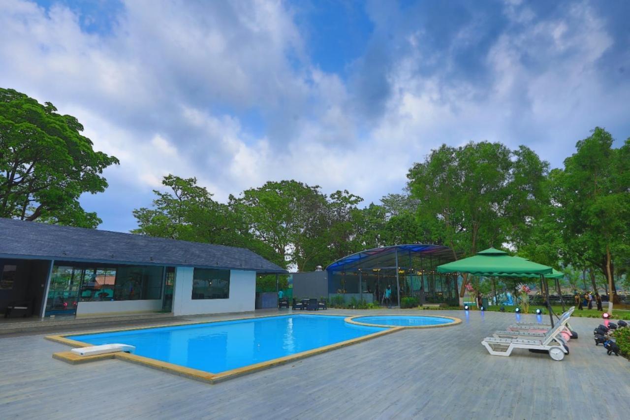 White Feather Resort Kauncha Silvassa Eksteriør bilde