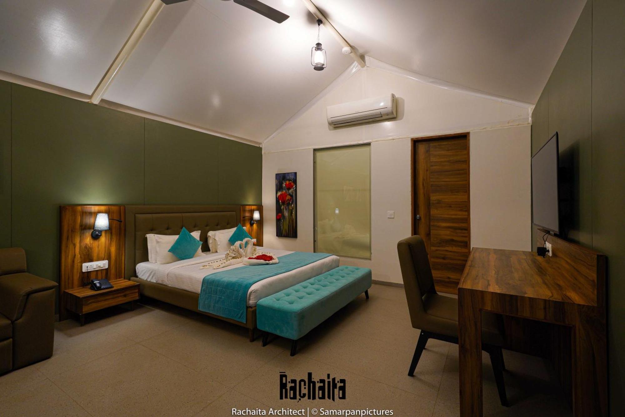 White Feather Resort Kauncha Silvassa Eksteriør bilde