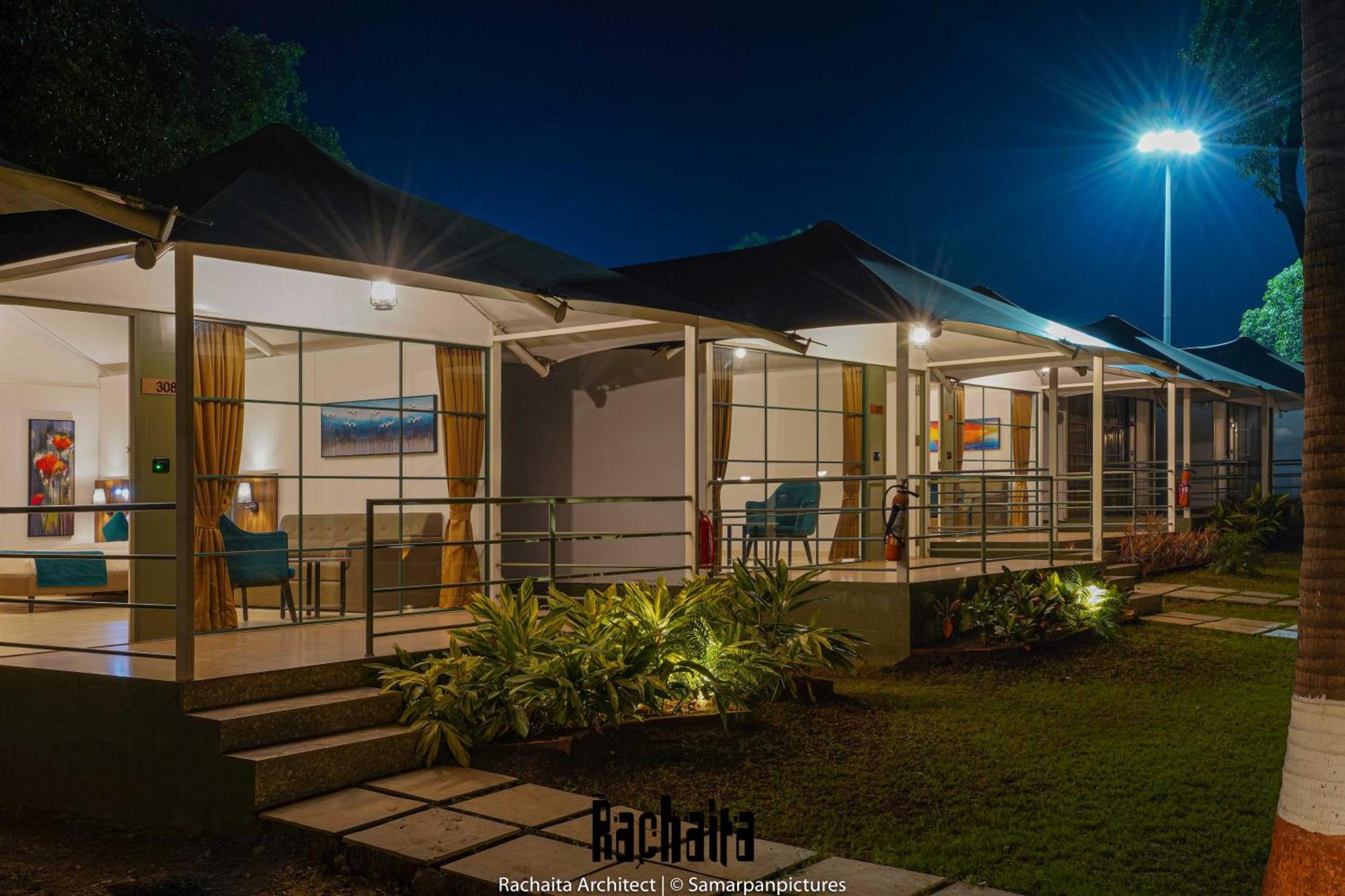 White Feather Resort Kauncha Silvassa Eksteriør bilde